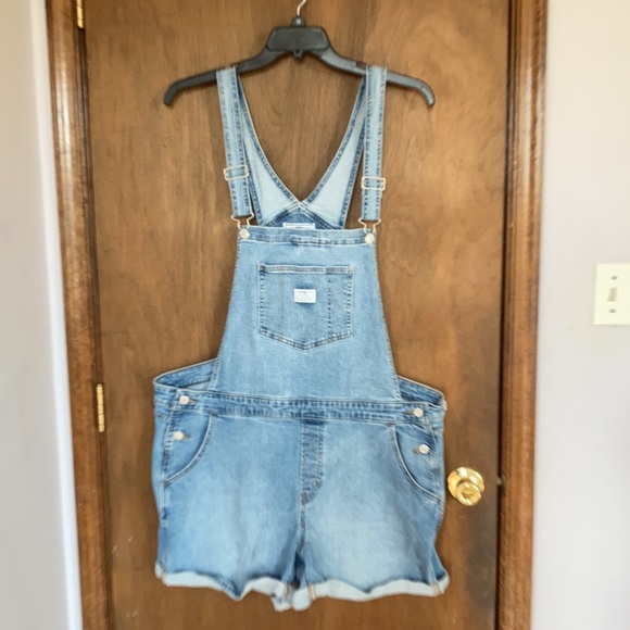 Relist 6/13 Levi’s denim jean short overall 20W - Picture 4 of 17